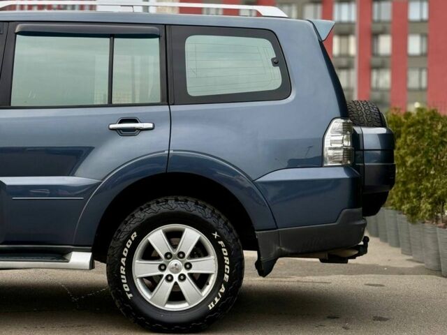 Сірий Міцубісі Паджеро, об'ємом двигуна 3 л та пробігом 245 тис. км за 9950 $, фото 10 на Automoto.ua