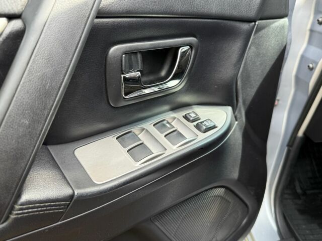 Серый Мицубиси Паджеро, объемом двигателя 3.2 л и пробегом 284 тыс. км за 11500 $, фото 12 на Automoto.ua