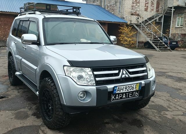 Сірий Міцубісі Паджеро, об'ємом двигуна 3 л та пробігом 270 тис. км за 11900 $, фото 12 на Automoto.ua