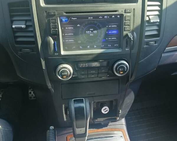 Сірий Міцубісі Паджеро, об'ємом двигуна 2.97 л та пробігом 199 тис. км за 12500 $, фото 6 на Automoto.ua