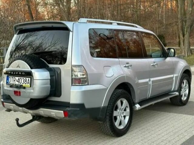 Серый Мицубиси Паджеро, объемом двигателя 3.2 л и пробегом 199 тыс. км за 2900 $, фото 4 на Automoto.ua