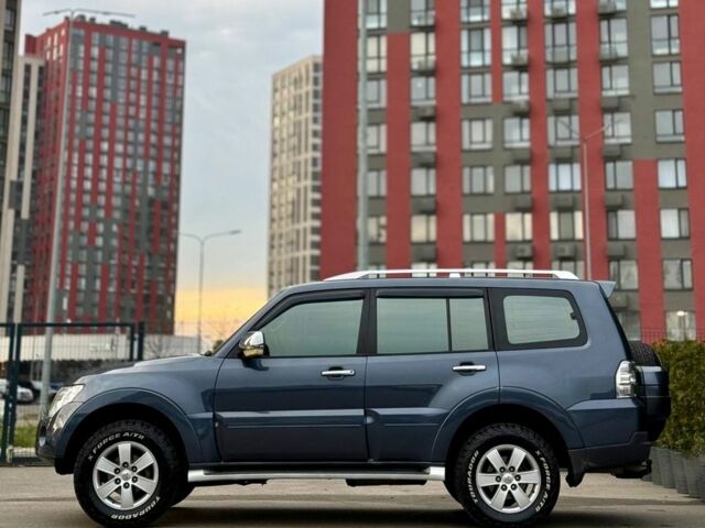 Сірий Міцубісі Паджеро, об'ємом двигуна 3 л та пробігом 245 тис. км за 9950 $, фото 9 на Automoto.ua