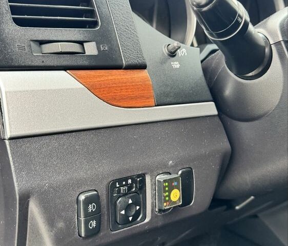 Сірий Міцубісі Паджеро, об'ємом двигуна 3 л та пробігом 191 тис. км за 9999 $, фото 14 на Automoto.ua