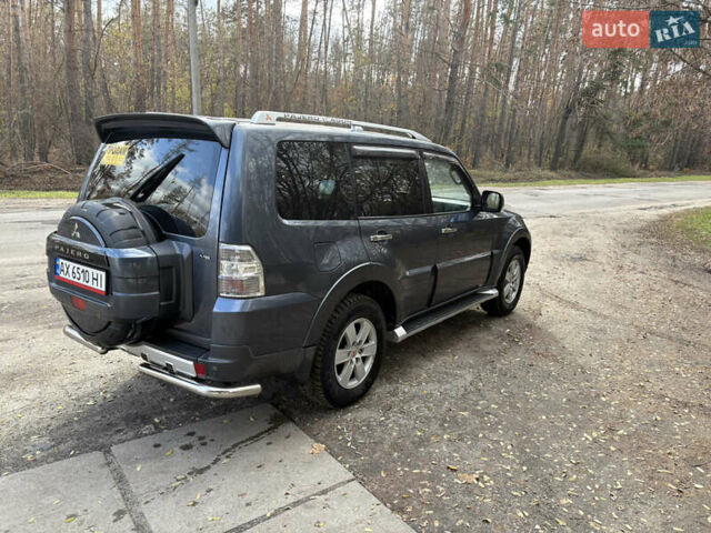 Мицубиси Паджеро 2008 в Чугуеве на Automoto.ua Серый Мицубиси Паджеро, объемом двигателя 2.97 л и пробегом 182 тыс. км за 11800 $, фото 4 на Automoto.ua