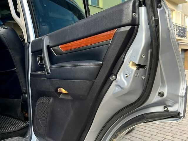 Сірий Міцубісі Паджеро, об'ємом двигуна 3 л та пробігом 211 тис. км за 10700 $, фото 4 на Automoto.ua