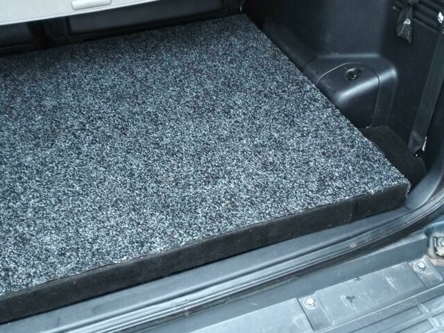 Сірий Міцубісі Паджеро, об'ємом двигуна 3 л та пробігом 270 тис. км за 14400 $, фото 6 на Automoto.ua