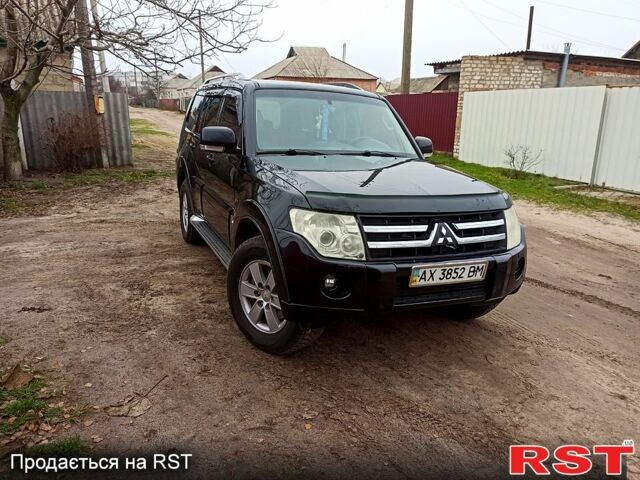 Серый Мицубиси Паджеро, объемом двигателя 1.1 л и пробегом 269 тыс. км за 10500 $, фото 2 на Automoto.ua