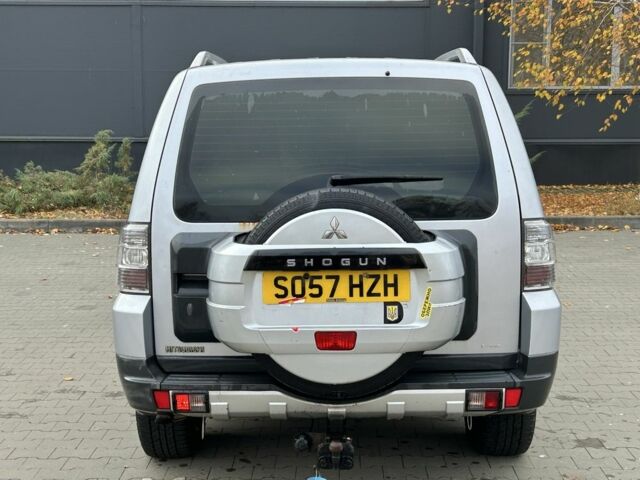 Серый Мицубиси Паджеро, объемом двигателя 3.2 л и пробегом 170 тыс. км за 4650 $, фото 3 на Automoto.ua