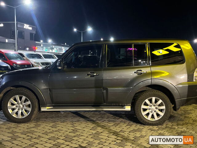 Мицубиси Паджеро 2010 в Мукачеве на Automoto.ua Серый Мицубиси Паджеро, объемом двигателя 3.2 л и пробегом 290 тыс. км за 15990 $, фото 2 на Automoto.ua