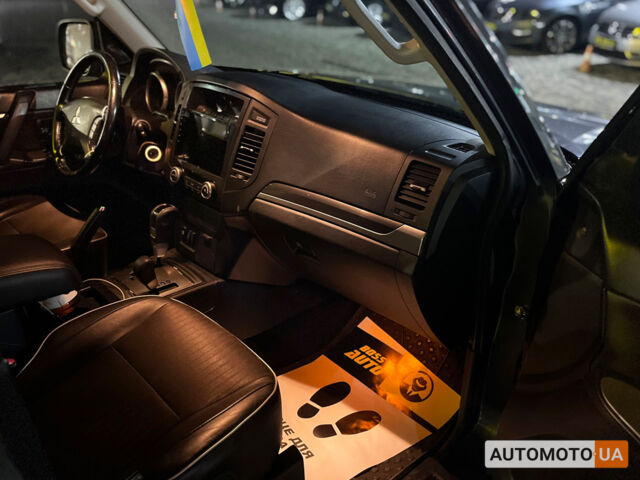 Мицубиси Паджеро 2010 в Мукачеве на Automoto.ua Серый Мицубиси Паджеро, объемом двигателя 3.2 л и пробегом 290 тыс. км за 15990 $, фото 21 на Automoto.ua