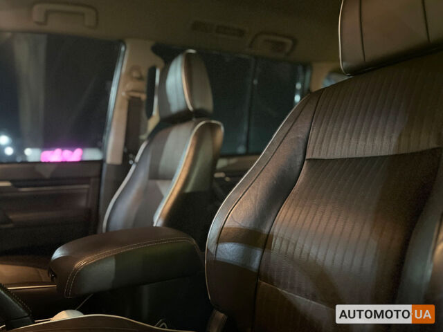 Мицубиси Паджеро 2010 в Мукачеве на Automoto.ua Серый Мицубиси Паджеро, объемом двигателя 3.2 л и пробегом 290 тыс. км за 15990 $, фото 8 на Automoto.ua