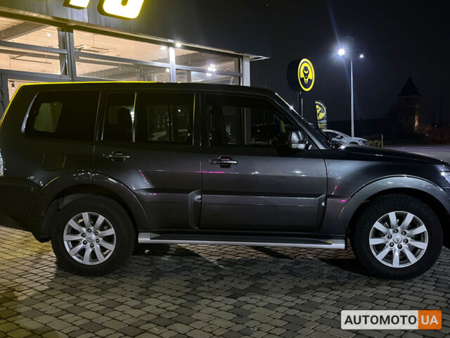 Мицубиси Паджеро 2010 в Мукачеве на Automoto.ua Серый Мицубиси Паджеро, объемом двигателя 3.2 л и пробегом 290 тыс. км за 15990 $, фото 6 на Automoto.ua