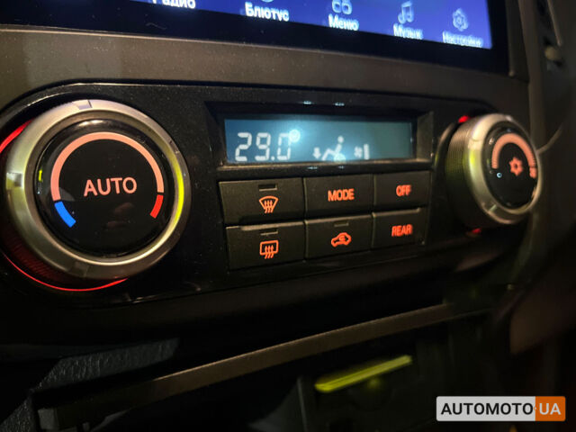 Мицубиси Паджеро 2010 в Мукачеве на Automoto.ua Серый Мицубиси Паджеро, объемом двигателя 3.2 л и пробегом 290 тыс. км за 15990 $, фото 16 на Automoto.ua