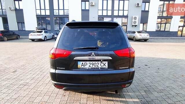 Серый Мицубиси Паджеро, объемом двигателя 2.48 л и пробегом 215 тыс. км за 10500 $, фото 8 на Automoto.ua