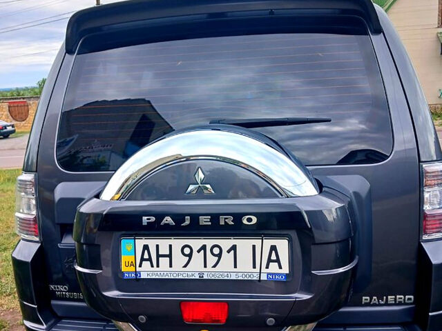 Сірий Міцубісі Паджеро, об'ємом двигуна 3 л та пробігом 38 тис. км за 21500 $, фото 4 на Automoto.ua