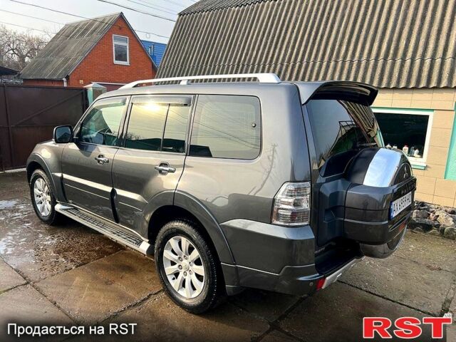 Серый Мицубиси Паджеро, объемом двигателя 3.2 л и пробегом 212 тыс. км за 17000 $, фото 4 на Automoto.ua