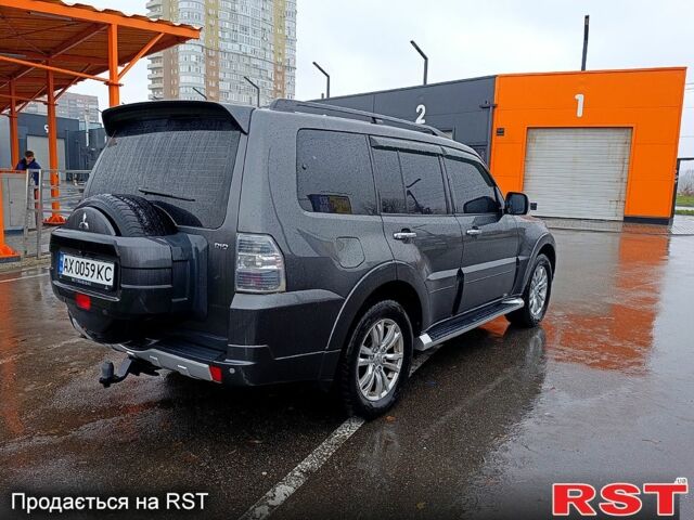 Серый Мицубиси Паджеро, объемом двигателя 3.2 л и пробегом 183 тыс. км за 18500 $, фото 4 на Automoto.ua