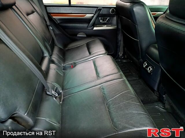 Серый Мицубиси Паджеро, объемом двигателя 3.2 л и пробегом 183 тыс. км за 18500 $, фото 8 на Automoto.ua