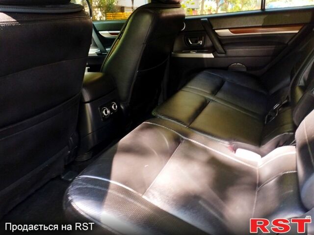 Сірий Міцубісі Паджеро, об'ємом двигуна 3.2 л та пробігом 179 тис. км за 17000 $, фото 11 на Automoto.ua