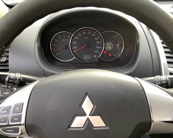 Сірий Міцубісі Паджеро, об'ємом двигуна 2.48 л та пробігом 137 тис. км за 16600 $, фото 18 на Automoto.ua