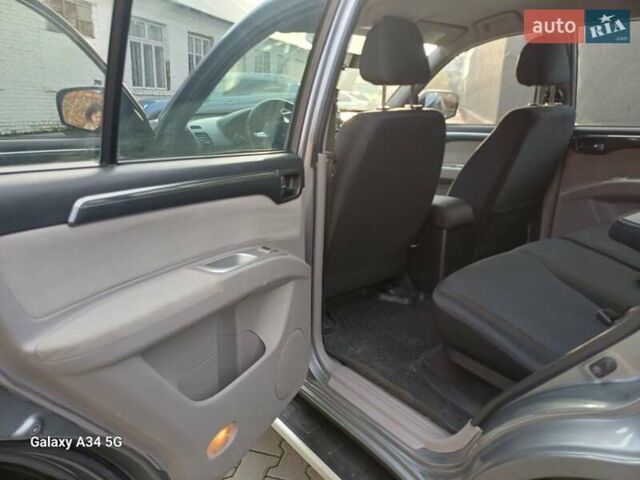 Сірий Міцубісі Паджеро, об'ємом двигуна 2.48 л та пробігом 137 тис. км за 16600 $, фото 20 на Automoto.ua