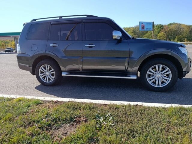 Сірий Міцубісі Паджеро, об'ємом двигуна 3.2 л та пробігом 183 тис. км за 19999 $, фото 7 на Automoto.ua