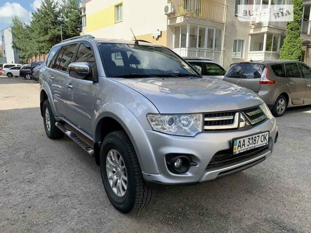 Серый Мицубиси Паджеро, объемом двигателя 2.48 л и пробегом 182 тыс. км за 15200 $, фото 5 на Automoto.ua