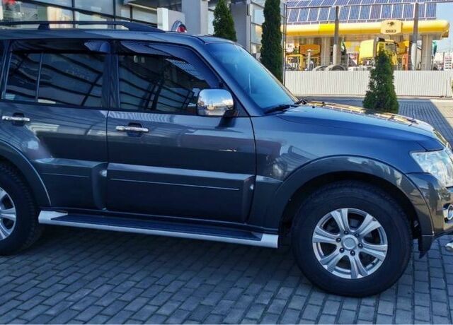 Серый Мицубиси Паджеро, объемом двигателя 3.5 л и пробегом 149 тыс. км за 23500 $, фото 10 на Automoto.ua