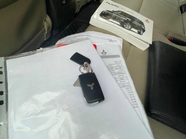 Серый Мицубиси Паджеро, объемом двигателя 3.5 л и пробегом 149 тыс. км за 23500 $, фото 7 на Automoto.ua