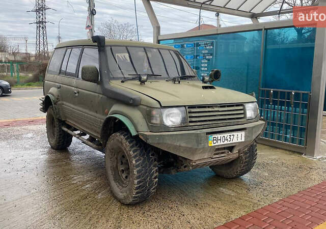 Синій Міцубісі Паджеро, об'ємом двигуна 2.84 л та пробігом 285 тис. км за 5200 $, фото 7 на Automoto.ua