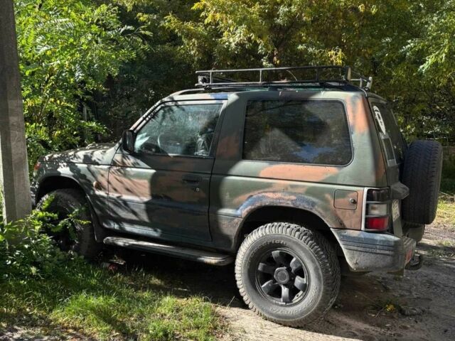 Синій Міцубісі Паджеро, об'ємом двигуна 2.5 л та пробігом 400 тис. км за 4500 $, фото 1 на Automoto.ua