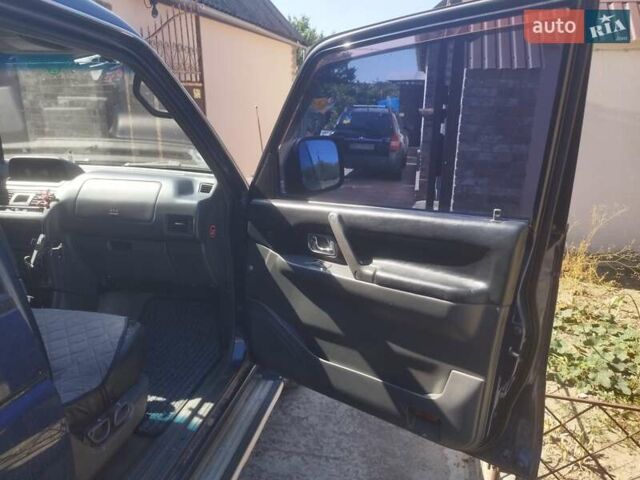 Синій Міцубісі Паджеро, об'ємом двигуна 3.5 л та пробігом 342 тис. км за 7500 $, фото 16 на Automoto.ua