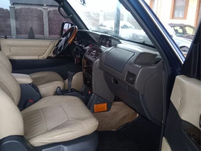 Синій Міцубісі Паджеро, об'ємом двигуна 3.5 л та пробігом 300 тис. км за 12000 $, фото 14 на Automoto.ua