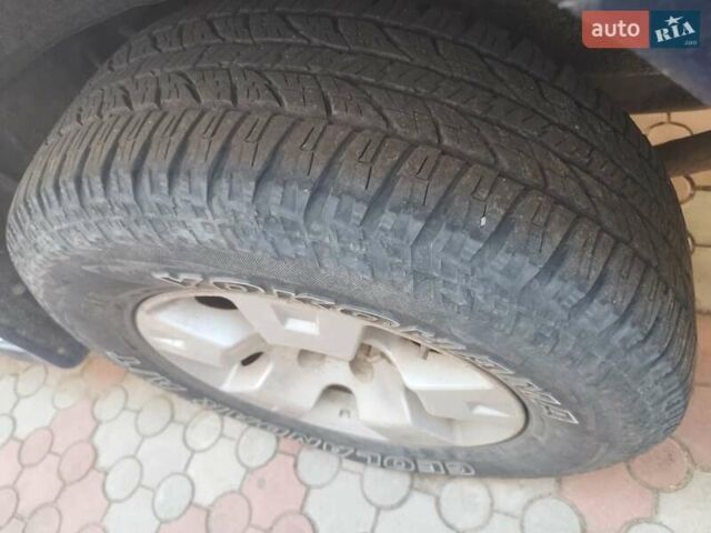 Синій Міцубісі Паджеро, об'ємом двигуна 3.5 л та пробігом 342 тис. км за 7500 $, фото 1 на Automoto.ua