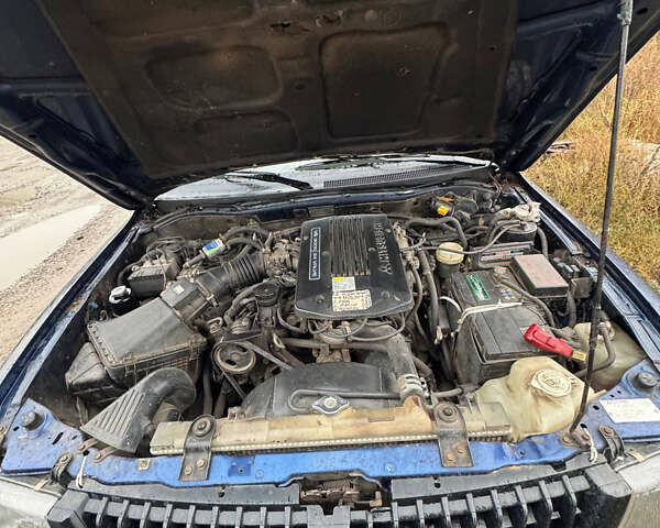 Мицубиси Паджеро 1999 в Шостке на Automoto.ua Синий Мицубиси Паджеро, объемом двигателя 2.97 л и пробегом 300 тыс. км за 5200 $, фото 5 на Automoto.ua