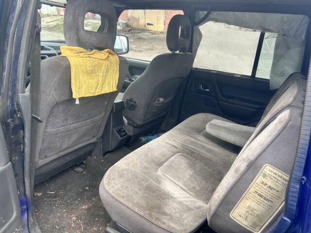 Синий Мицубиси Паджеро, объемом двигателя 0 л и пробегом 100 тыс. км за 1500 $, фото 5 на Automoto.ua