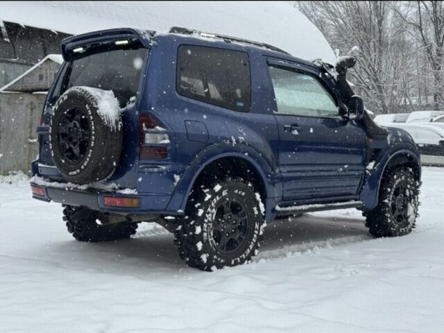 Синий Мицубиси Паджеро, объемом двигателя 3.2 л и пробегом 230 тыс. км за 3400 $, фото 7 на Automoto.ua