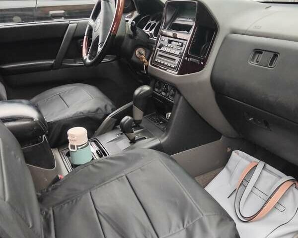 Синий Мицубиси Паджеро, объемом двигателя 3.2 л и пробегом 253 тыс. км за 8000 $, фото 6 на Automoto.ua