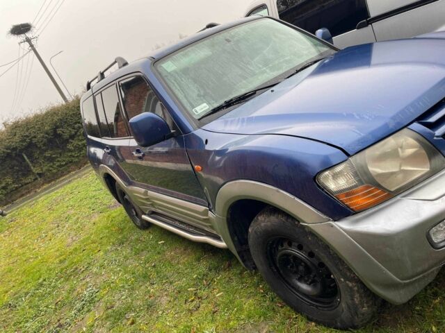 Синий Мицубиси Паджеро, объемом двигателя 3.2 л и пробегом 111 тыс. км за 4706 $, фото 1 на Automoto.ua