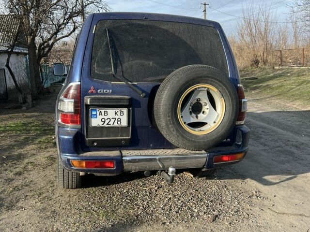 Синий Мицубиси Паджеро, объемом двигателя 3.5 л и пробегом 257 тыс. км за 6000 $, фото 5 на Automoto.ua