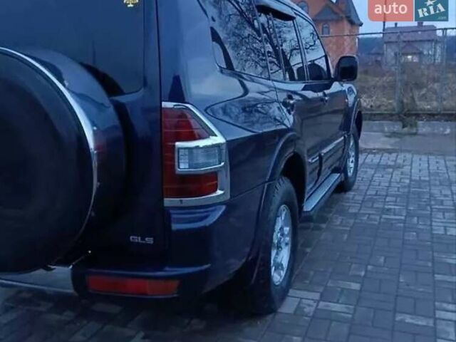 Синій Міцубісі Паджеро, об'ємом двигуна 3.5 л та пробігом 305 тис. км за 6300 $, фото 1 на Automoto.ua