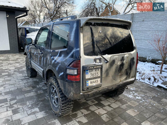 Синій Міцубісі Паджеро, об'ємом двигуна 3.2 л та пробігом 299 тис. км за 5500 $, фото 2 на Automoto.ua