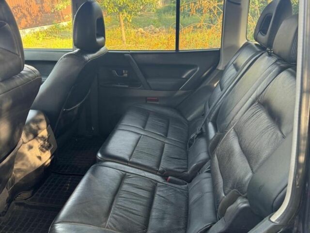 Синий Мицубиси Паджеро, объемом двигателя 3.2 л и пробегом 400 тыс. км за 5800 $, фото 4 на Automoto.ua