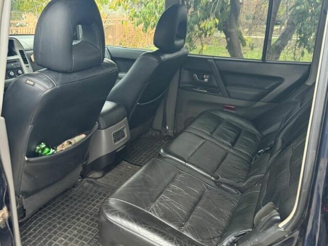 Синий Мицубиси Паджеро, объемом двигателя 3.2 л и пробегом 400 тыс. км за 5800 $, фото 13 на Automoto.ua