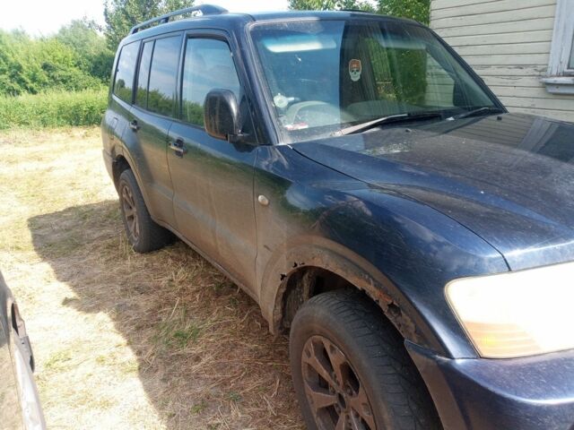 Синий Мицубиси Паджеро, объемом двигателя 3.2 л и пробегом 172 тыс. км за 3200 $, фото 1 на Automoto.ua