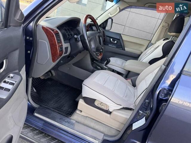 Синий Мицубиси Паджеро, объемом двигателя 2.97 л и пробегом 227 тыс. км за 8900 $, фото 32 на Automoto.ua