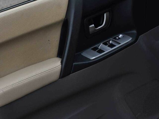 Синій Міцубісі Паджеро, об'ємом двигуна 3 л та пробігом 220 тис. км за 8450 $, фото 9 на Automoto.ua