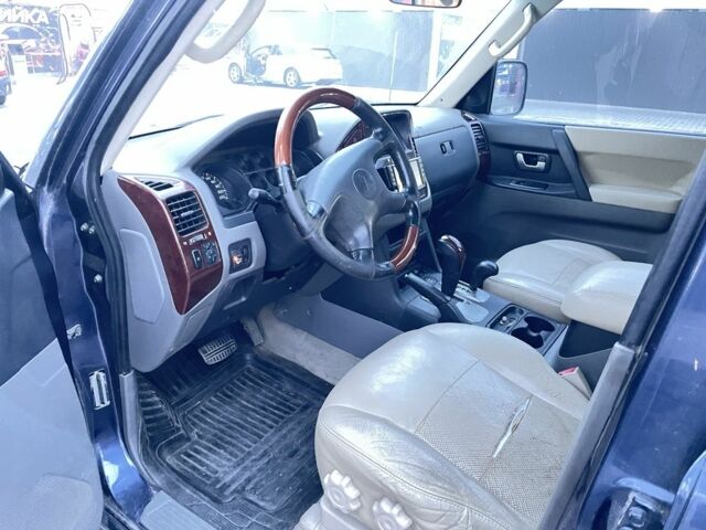 Синий Мицубиси Паджеро, объемом двигателя 3 л и пробегом 180 тыс. км за 6500 $, фото 14 на Automoto.ua