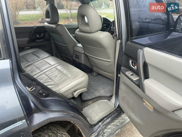 Синий Мицубиси Паджеро, объемом двигателя 2.97 л и пробегом 341 тыс. км за 5950 $, фото 13 на Automoto.ua