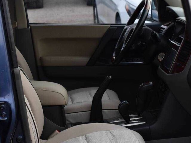 Синій Міцубісі Паджеро, об'ємом двигуна 3 л та пробігом 220 тис. км за 8450 $, фото 11 на Automoto.ua